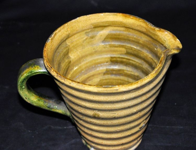 Brocca in ceramica smaltata firmata Ann Dangar 1940 circa