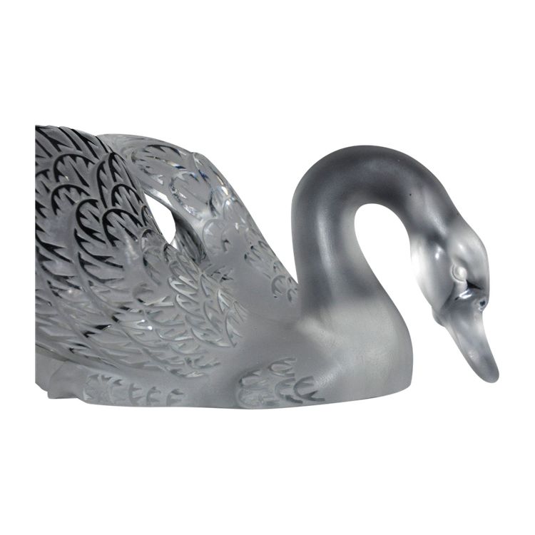 Glass swan signed Lalique circa 1980