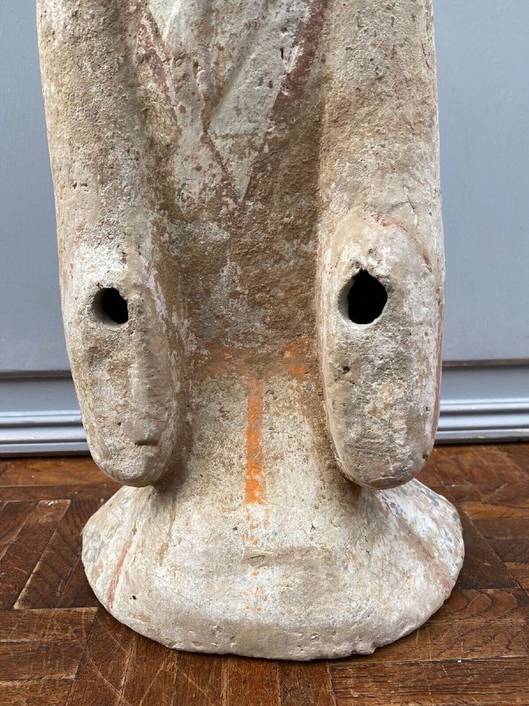 Chinese kneeling court lady in grey terracotta