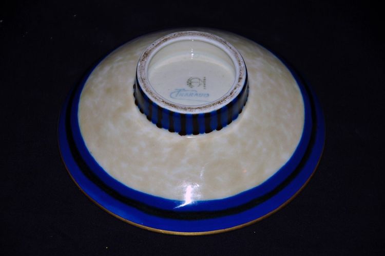 Assiette céramique signée Tharaud Limoges XXe siècle