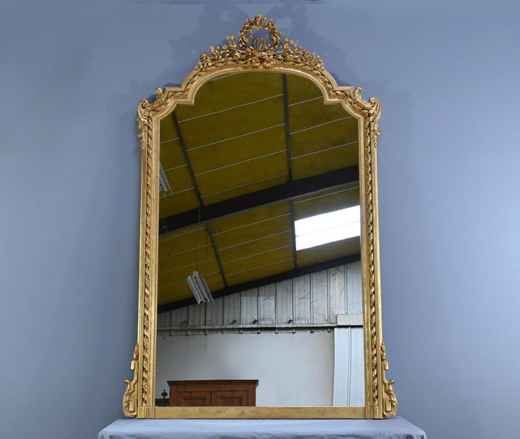 Important Gilded Mirror, Louis XVI style - Mid 19th century