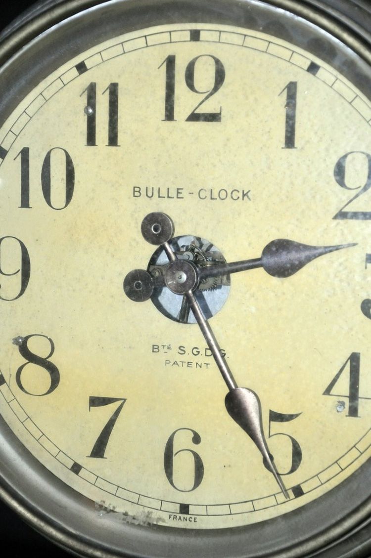 Industrielle elektrische Bulle-clock-Uhr Circa 1930