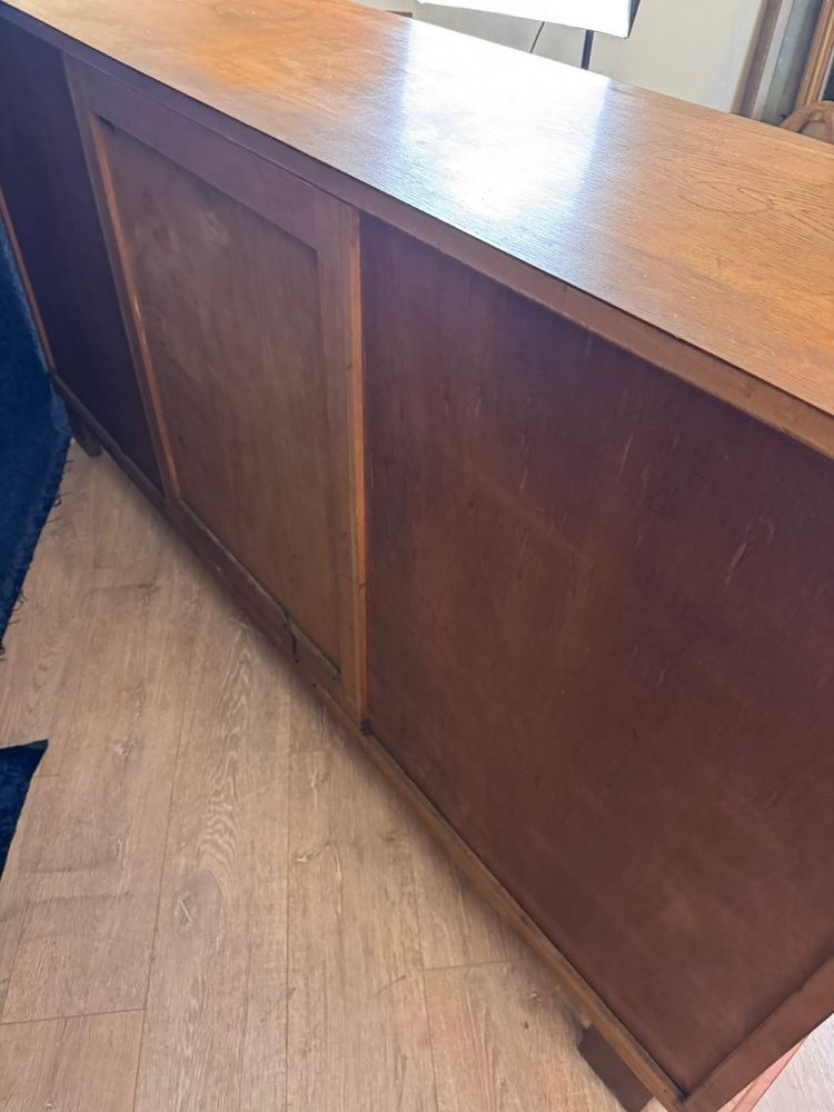 Große Anrichte aus Eichenholz im Art déco-Stil um 1930