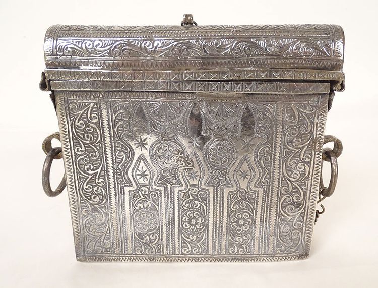 Moroccan silver Quran box Hegira 1333 Star flowers Morocco 370gr XXth century