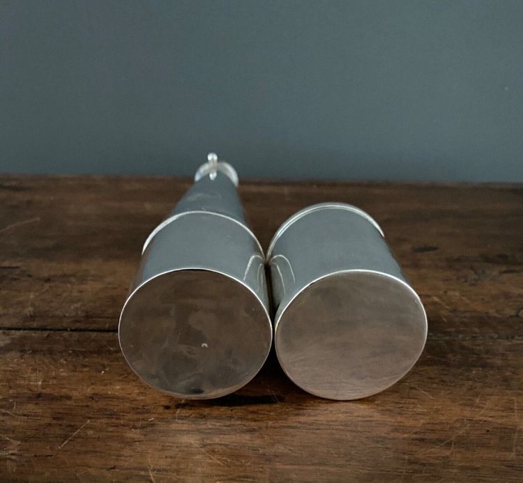 Silver hunting flask Asprey William Thomas Wright and Frederick Davies