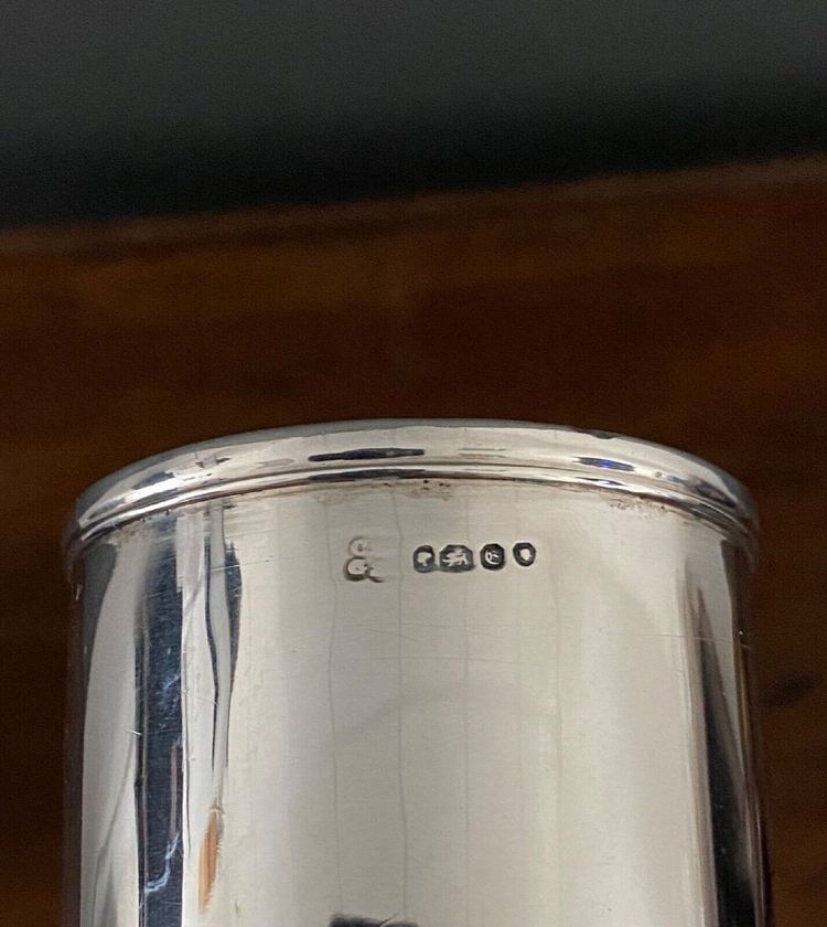 Silver hunting flask Asprey William Thomas Wright and Frederick Davies