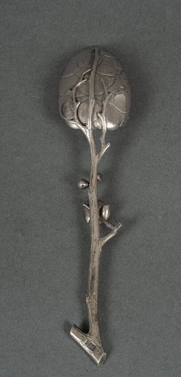 Dessert spoon silver initials SM naturalist branch 64 grams