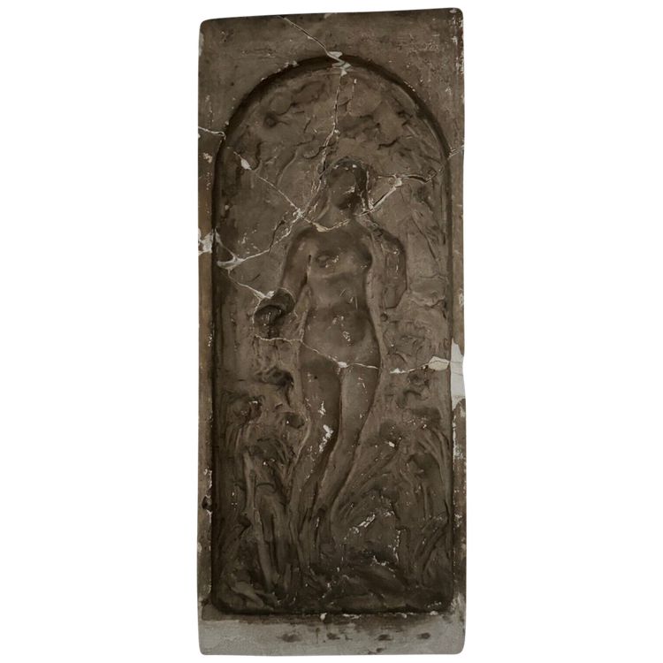 Bassorilievo di ninfa del laboratorio di gesso Charles Filleul