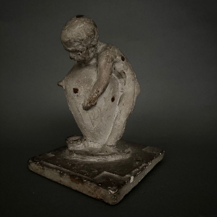 Plâtre d'atelier par Charles Filleul enfant tenant une amphore