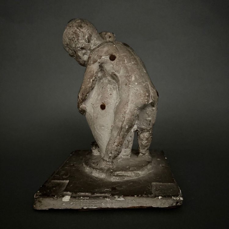 Plâtre d'atelier par Charles Filleul enfant tenant une amphore