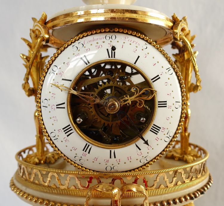 Louis XVI period clock with the temple of blind Love, guardian of Time - with its bell