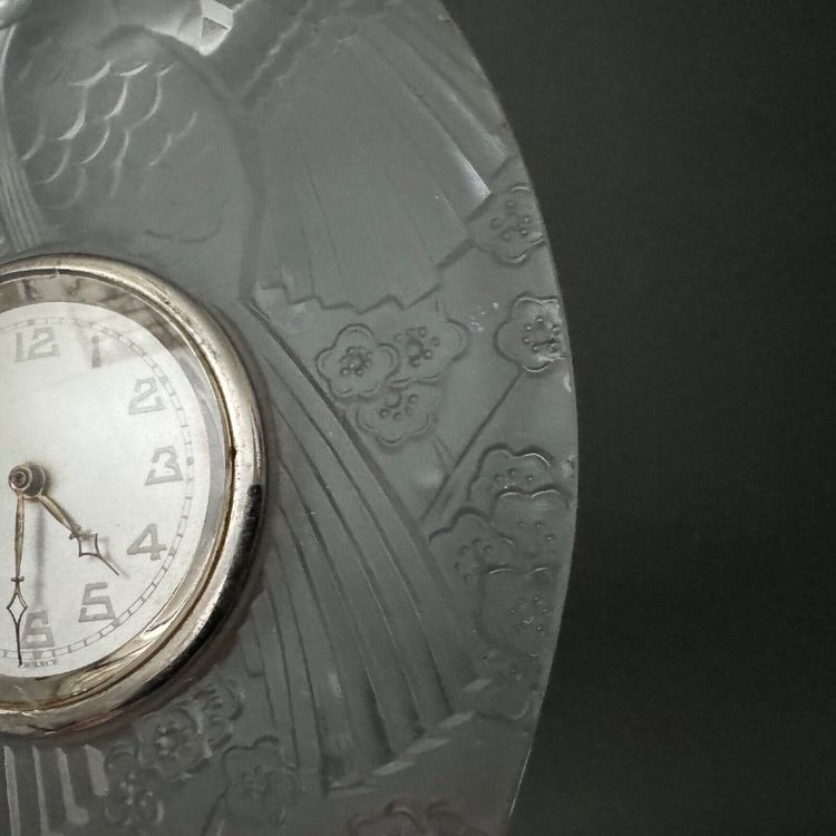 Clock Maurice Model of parrots Auto Hall 30 rue Guersant Paris