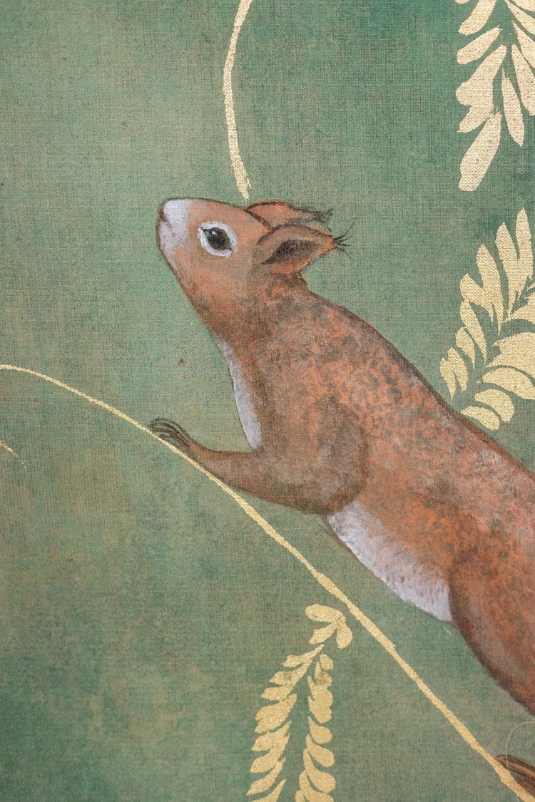 Bemalte Leinwand mit Eichhörnchen-Abbildung. Zeitgenössisch.  LS63331080A