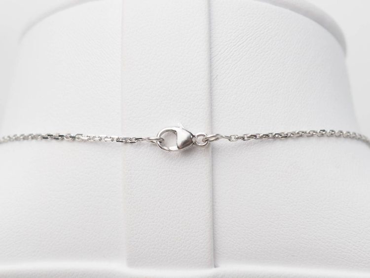Collier pendentif dôme en or blanc et diamants