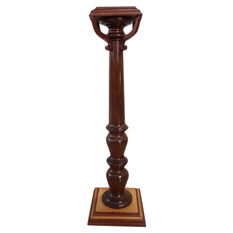 Vintage Column in Turned Oak