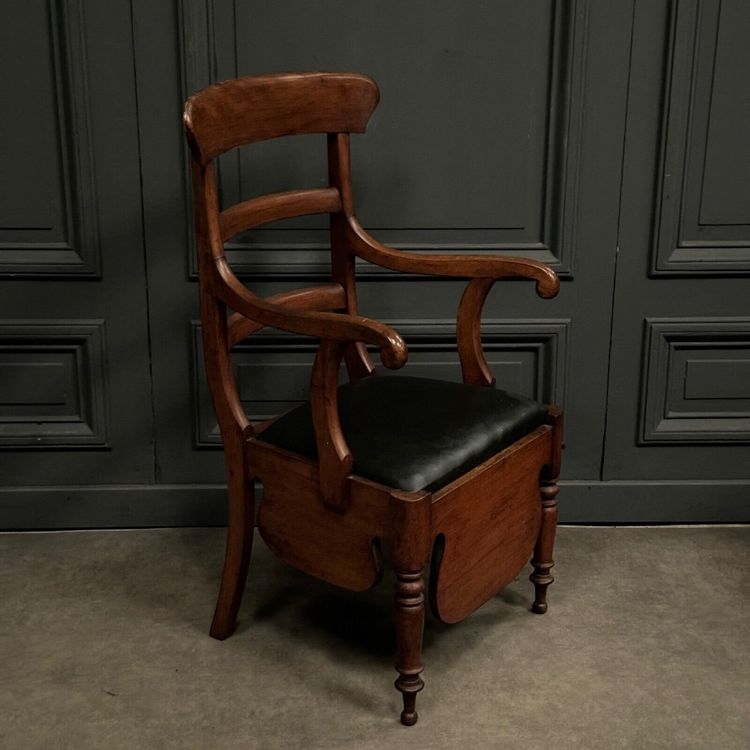 Poltrona commode inglese in mogano del XIX secolo, seduta nera