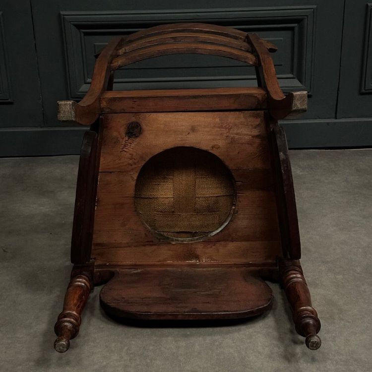 Poltrona commode inglese in mogano del XIX secolo, seduta nera