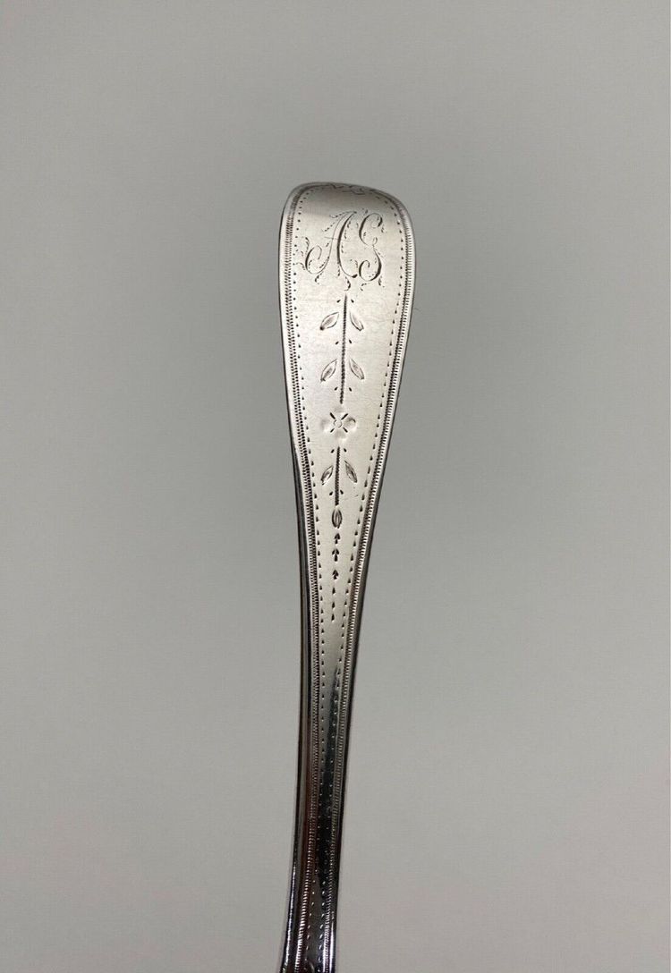 Silver sprinkling spoon 18th century fermiers généraux 93 grams