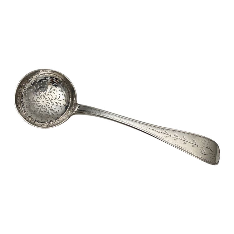 Silver sprinkling spoon 18th century fermiers généraux 93 grams