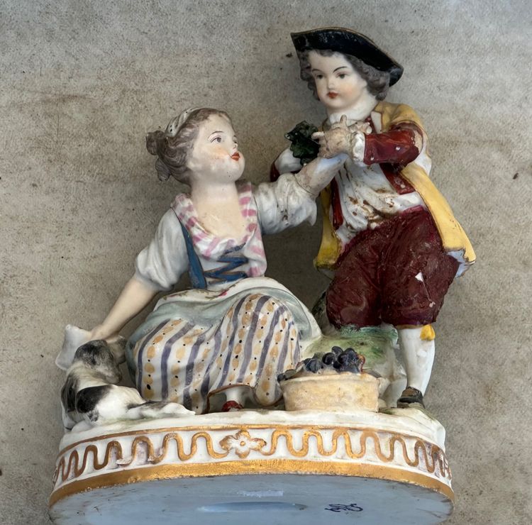 Coppia di statuette della manifattura di porcellana di Ludwigsburg (1758-1805) 