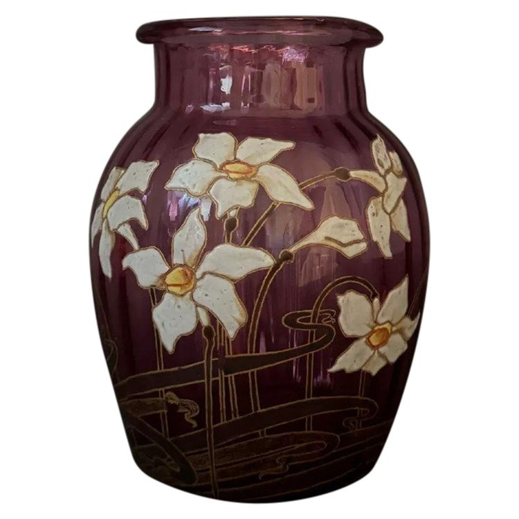 Legras enamelled vase 1900 pink glass daffodil decoration