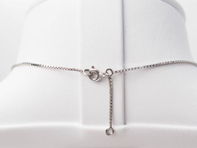 Collier en or blanc et diamants