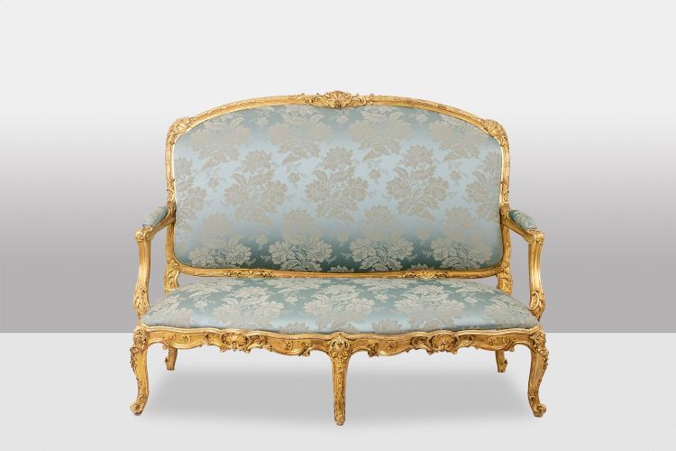 Salon de style Louis XV à chassis en bois doré. Circa 1880. LS61405700/5B