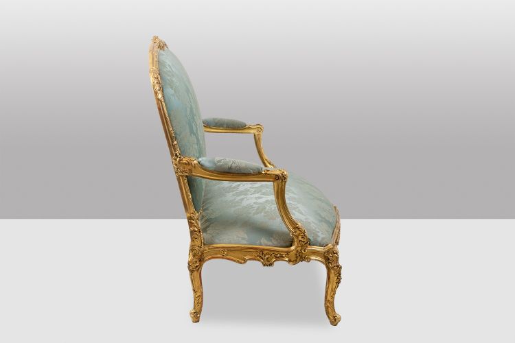 Salon de style Louis XV à chassis en bois doré. Circa 1880. LS61405700/5B