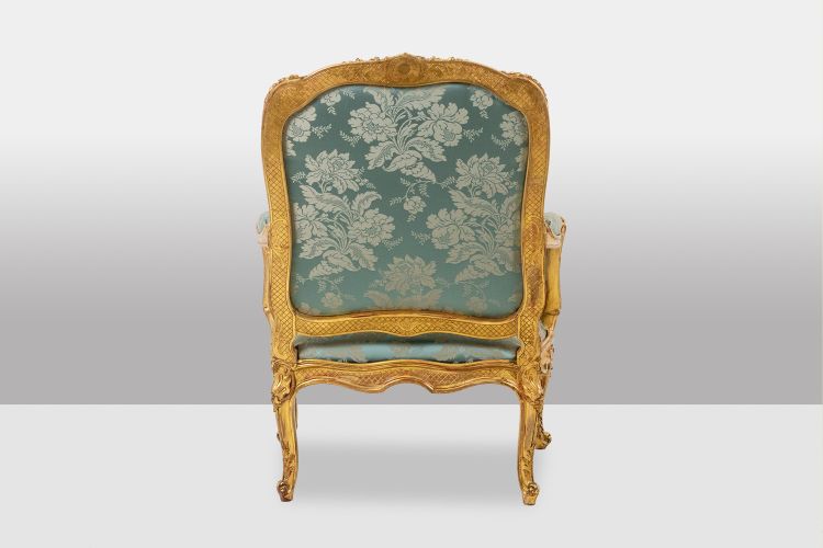 Salon de style Louis XV à chassis en bois doré. Circa 1880. LS61405700/5B