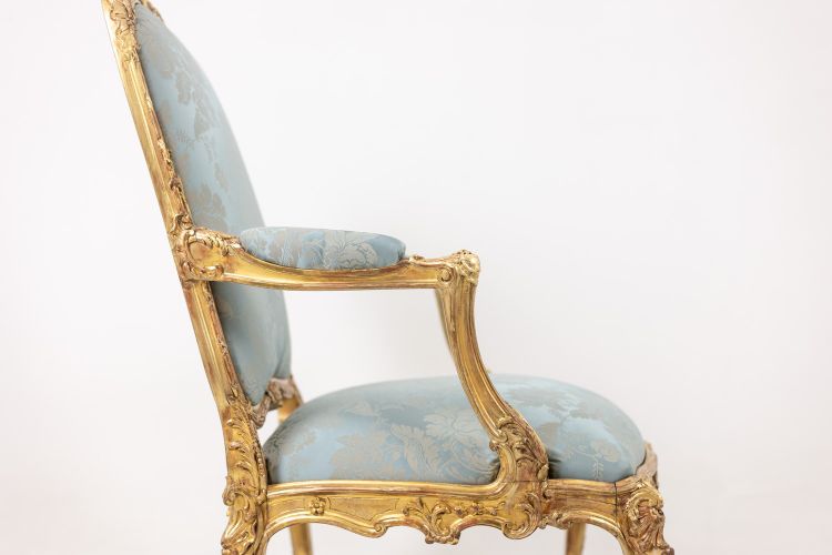 Salon de style Louis XV à chassis en bois doré. Circa 1880. LS61405700/5B