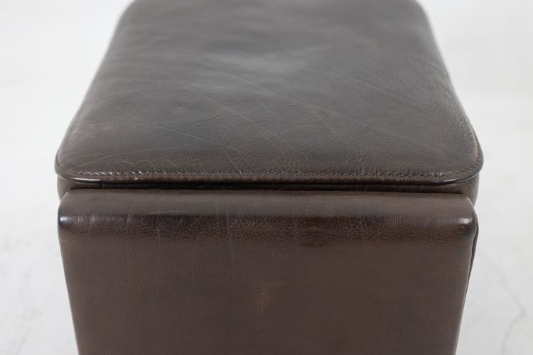 Casa De Sede. Sgabello o pouf in pelle. Anni '60/'70. Codice articolo: LS6314288P
