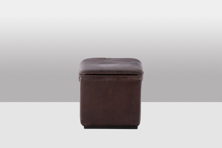 Casa De Sede. Sgabello o pouf in pelle. Anni '60/'70. Codice articolo: LS6314288P