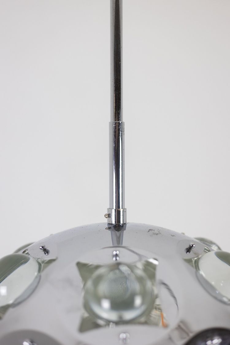 Oscar Torlasco.  Lampadario “Satellite” in metallo cromato. Anni '70. Codice articolo: LS6354918G