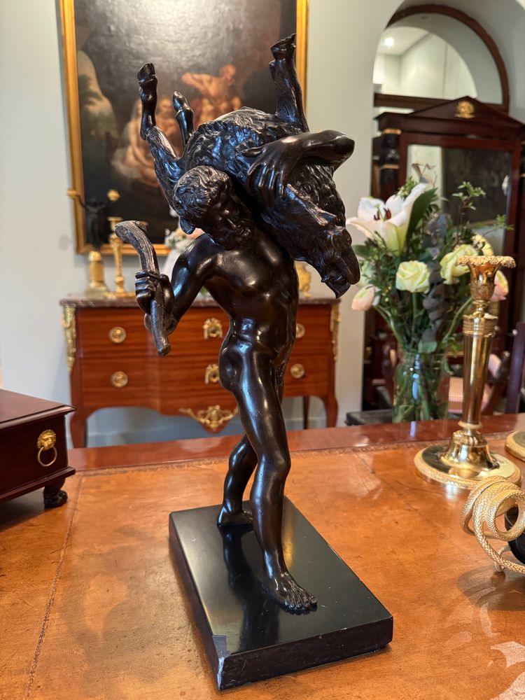 Ercole in bronzo e il cinghiale di Erimanto, Giambologna, inizi del XIX secolo.