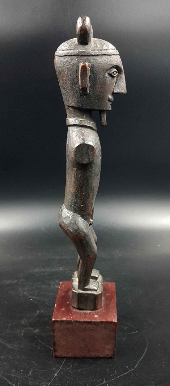 Statue d'ancêtre, île De Nias, Indonésie