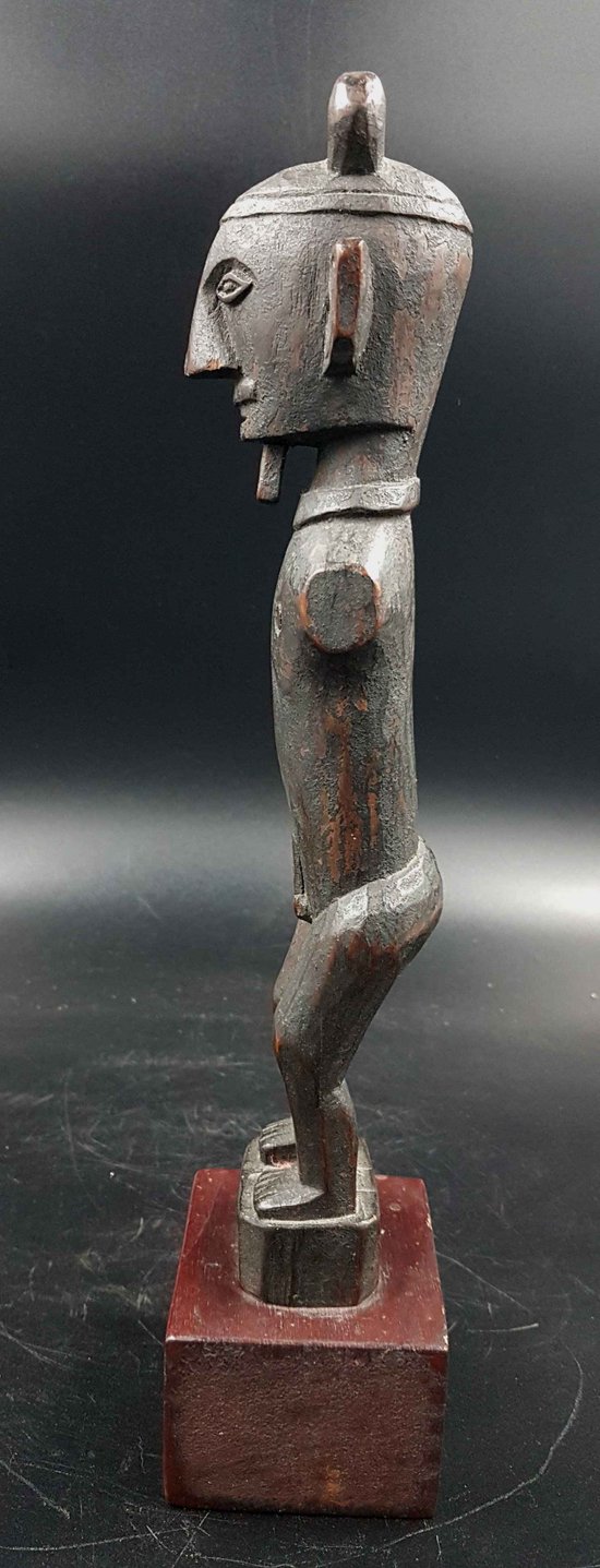 Statue d'ancêtre, île De Nias, Indonésie