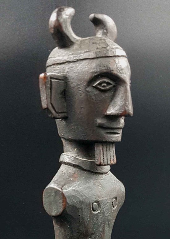 Statue d'ancêtre, île De Nias, Indonésie