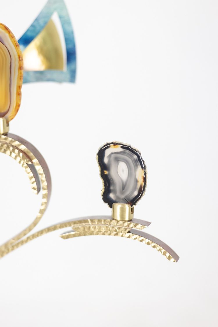 Lampe-sculpture avec des agates. Travail d’artisan d’art. LS63804009M
