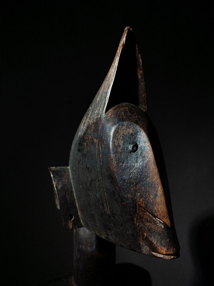 Grande statua femminile in stile cubista Bambara Mali