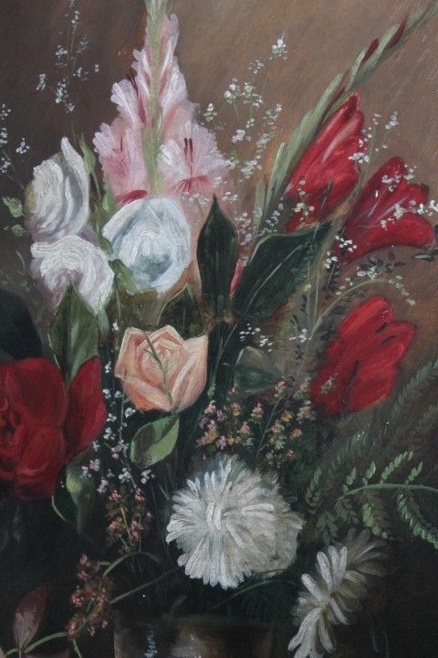 Ancienne paire de tableaux Vase aux fleurs huile sur toile. fin du 19e siècle. Cadres dorés contemporains signés Bélaval.