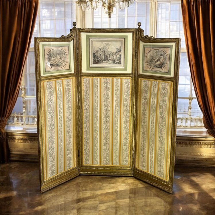 ANTIQUE SCREEN WITH 3 LEAVES IN CARVED AND GILDED WOOD WITH 19TH CENTURY ENGRAVINGS