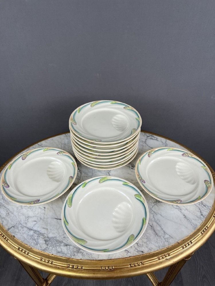 Dish and 12 plates from Sarreguemines, 19th century