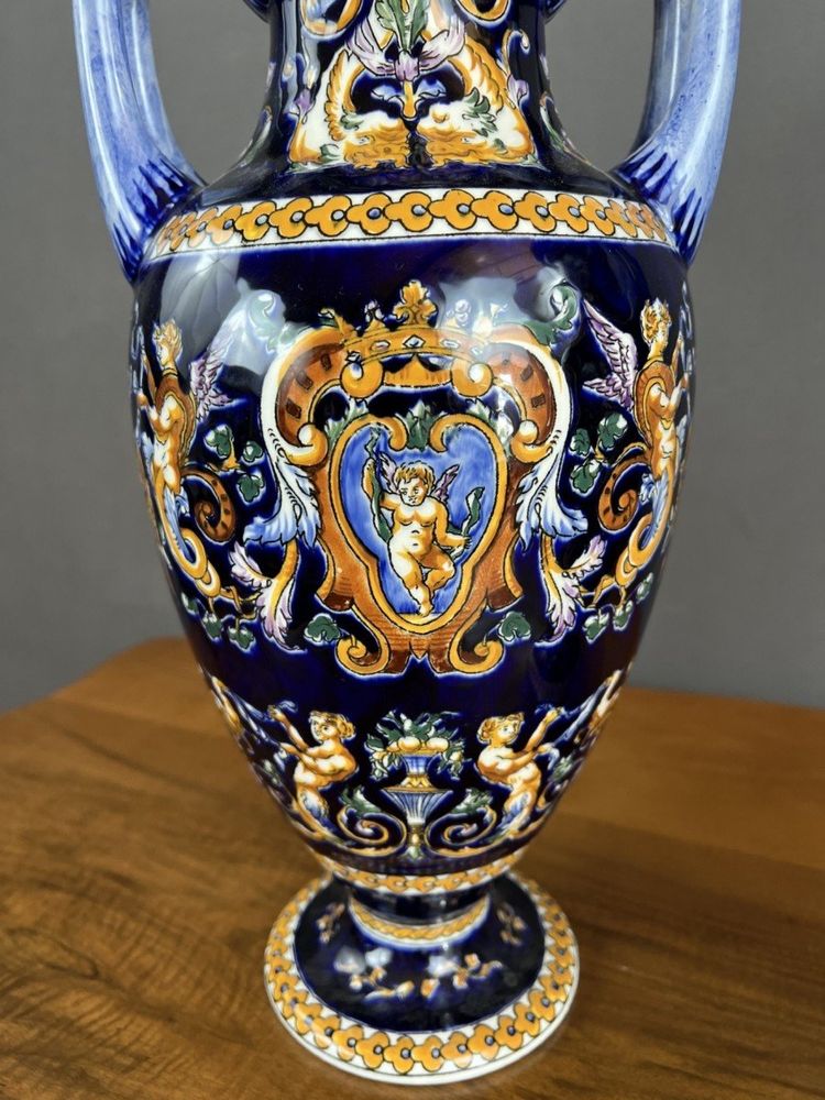 Paire De Vases En Céramique De Gien Magnifique Décor Renaissance XXe Siècle
