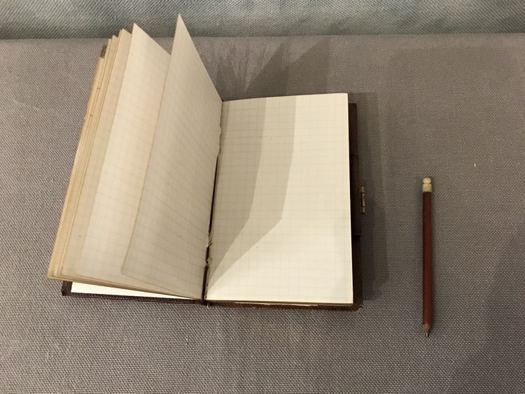 Piccola carta da ballo intarsiata del XIX secolo 