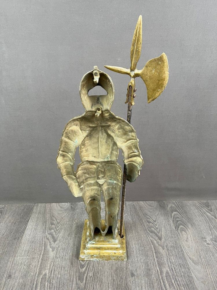 Statue En Bronze D’un Guerrier En Armure XXe Siècle