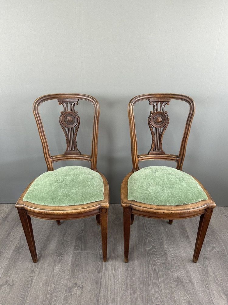8 Chaises Vintage En Bois Avec Assise En Velours Vert XXe Siècle