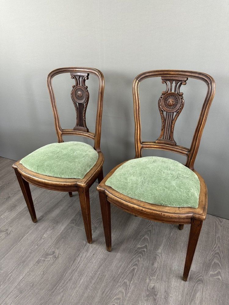 8 Chaises Vintage En Bois Avec Assise En Velours Vert XXe Siècle