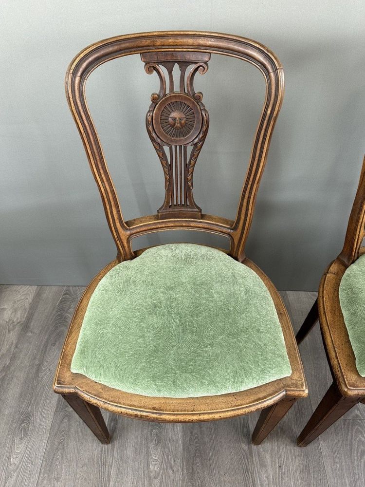 8 Chaises Vintage En Bois Avec Assise En Velours Vert XXe Siècle