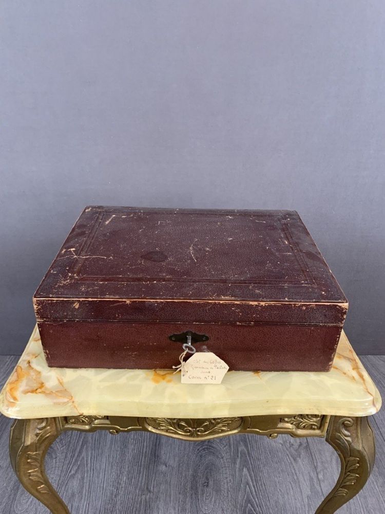 Coffret De Toilette En Ivoire, 18th Century