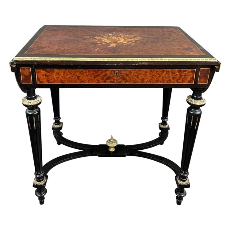 Table à Jeux Napoléon III En Bois D’amboine, XIXe Siècle